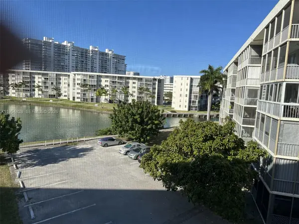 Address Withheld By Seller, Aventura, FL 33160
