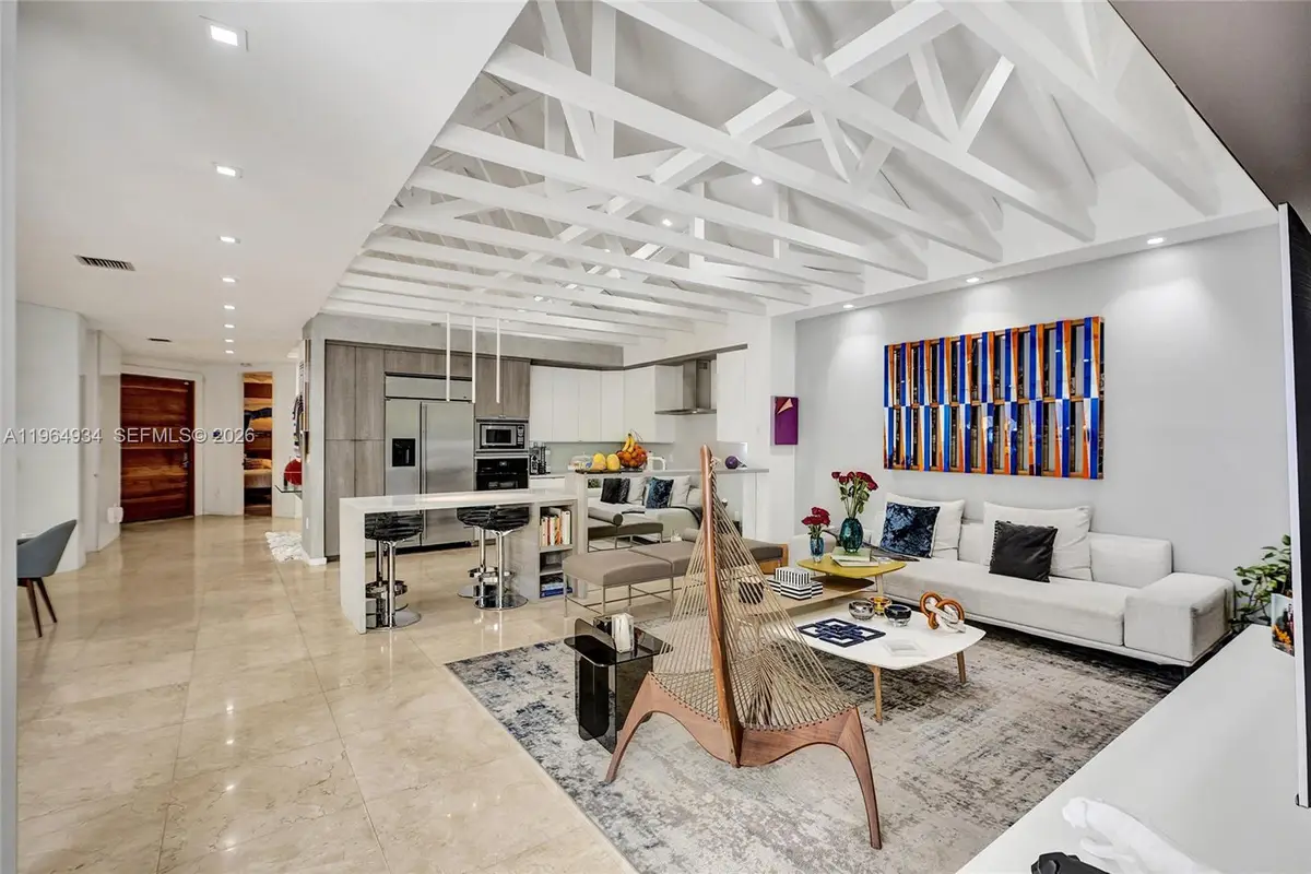 1662 NE 196th St, Miami, FL 33179 - #1