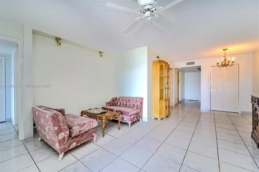 6450 Collins Ave #202, Miami Beach, FL 33141 - #2