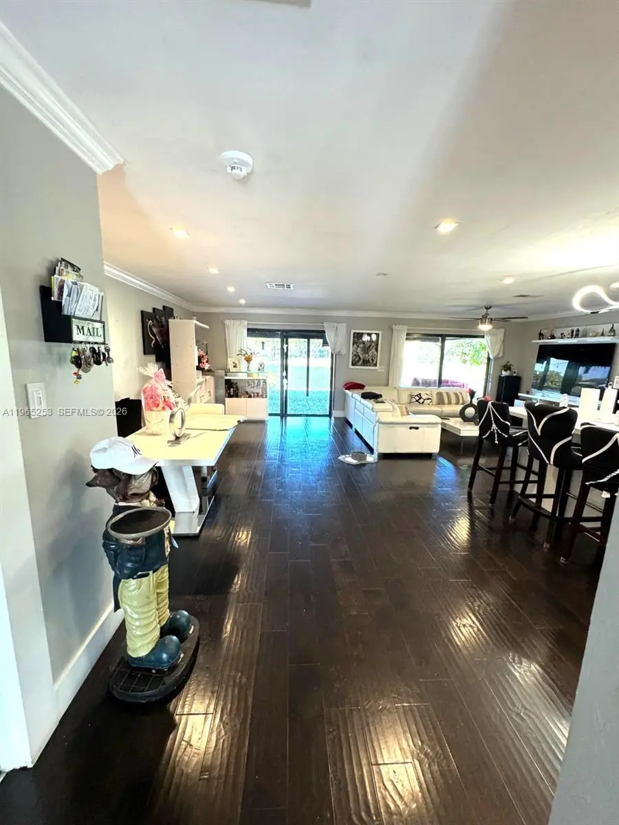 9189 NW 45th St, Sunrise, FL 33351 - #2