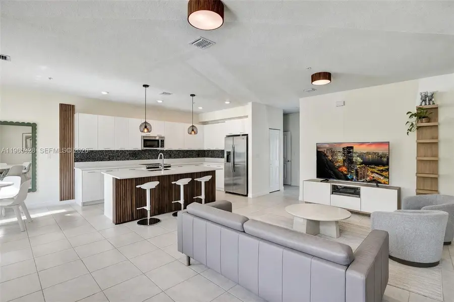 8001 NW 41st St #F-109, Doral, FL 33166 - #2