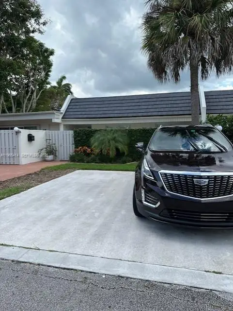 8140 SW 82nd Pl, Miami, FL 33143 - #1