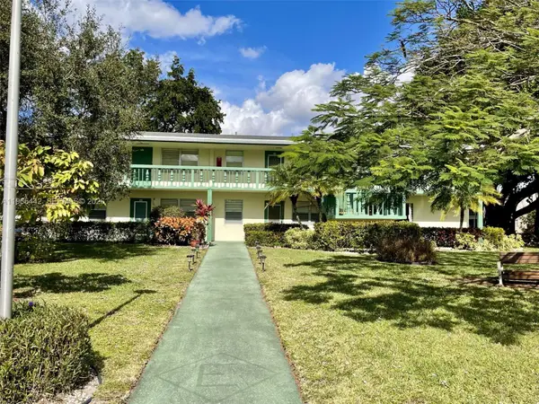 118 E Upminster E #118, Deerfield Beach, FL 33442