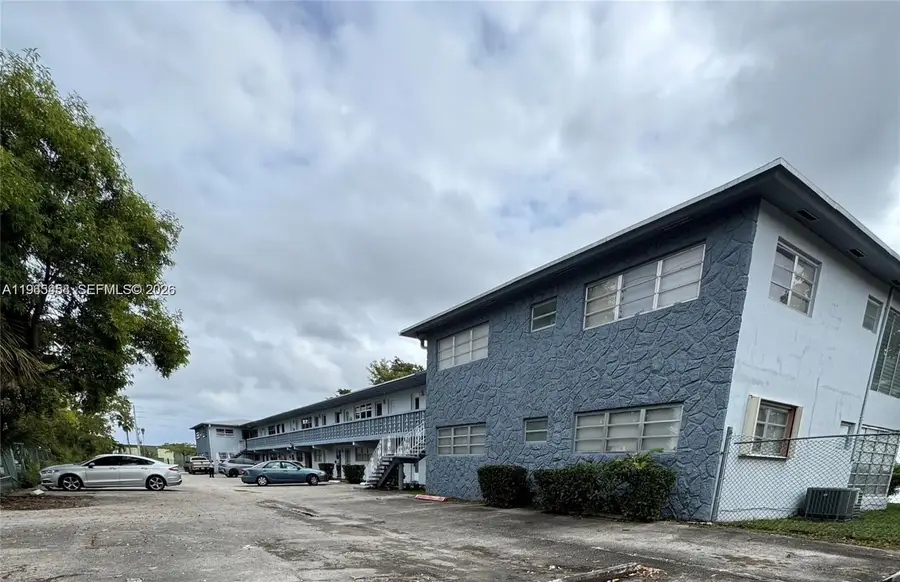 300 NE 191st St #212, Miami, FL 33179 - #3