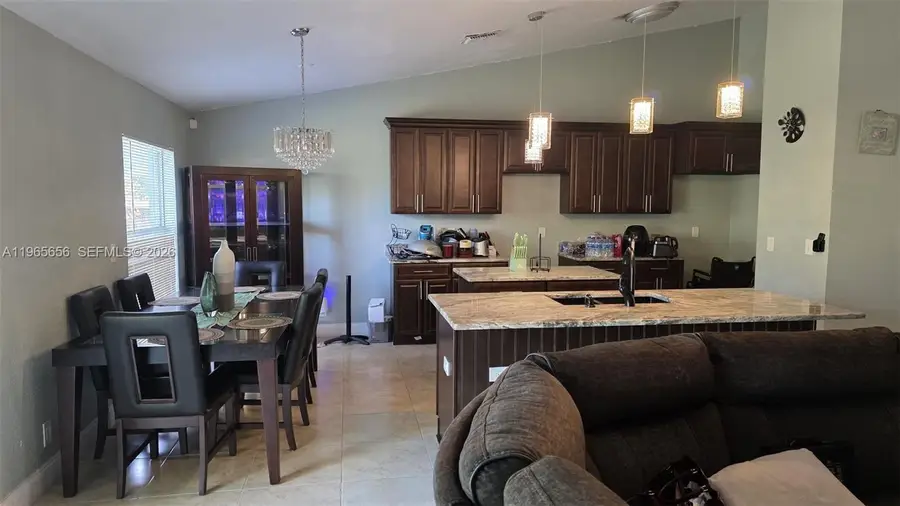 825 SE Cavern Ave, Port Saint Lucie, FL 34983 - #3