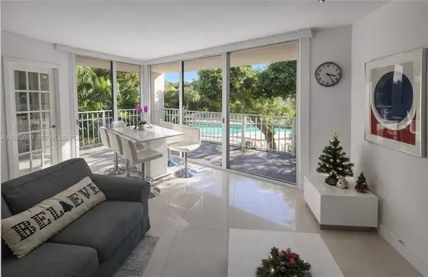 1000 Quayside Ter #408, Miami, FL 33138