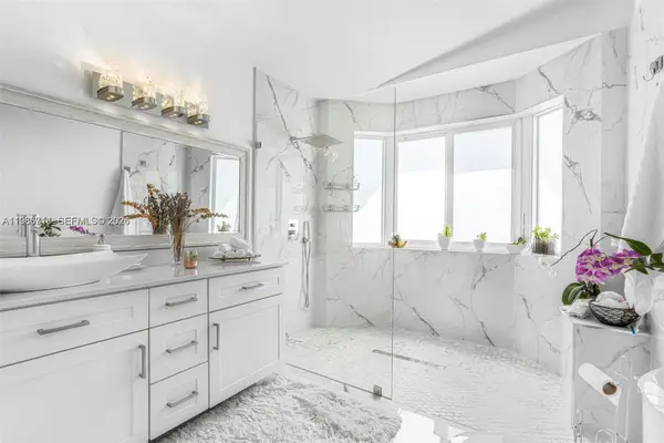 15502 SW 137th Pl, Miami, FL 33177