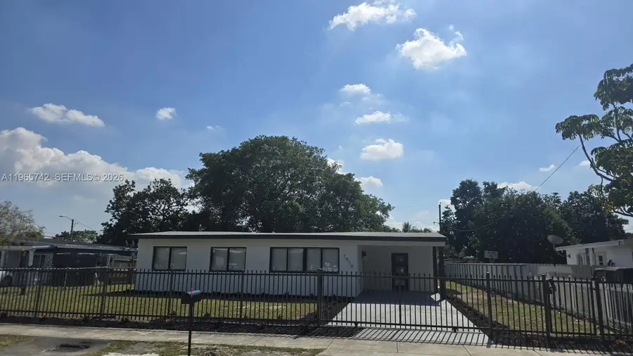 1910 NW 134th St, Miami, FL 33167 - #2