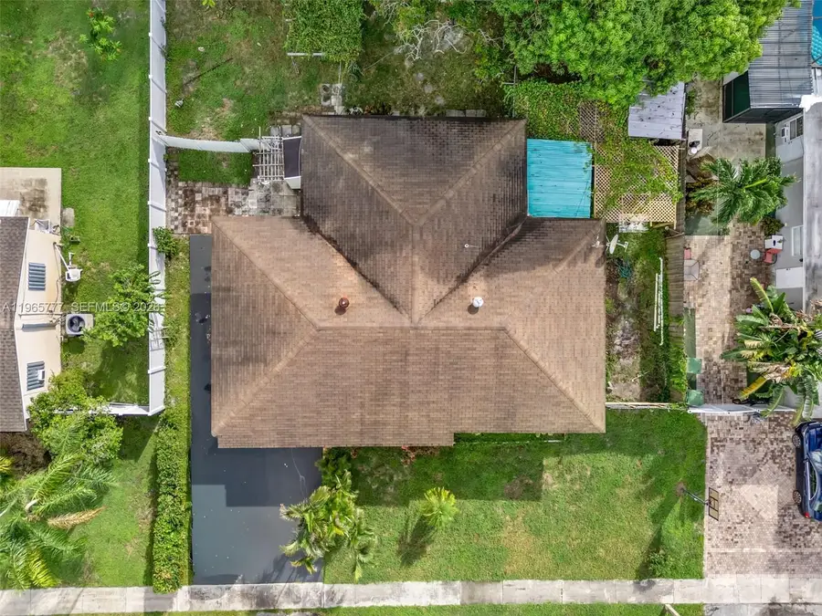 136 Cayman Dr, Palm Springs, FL 33461 - #2