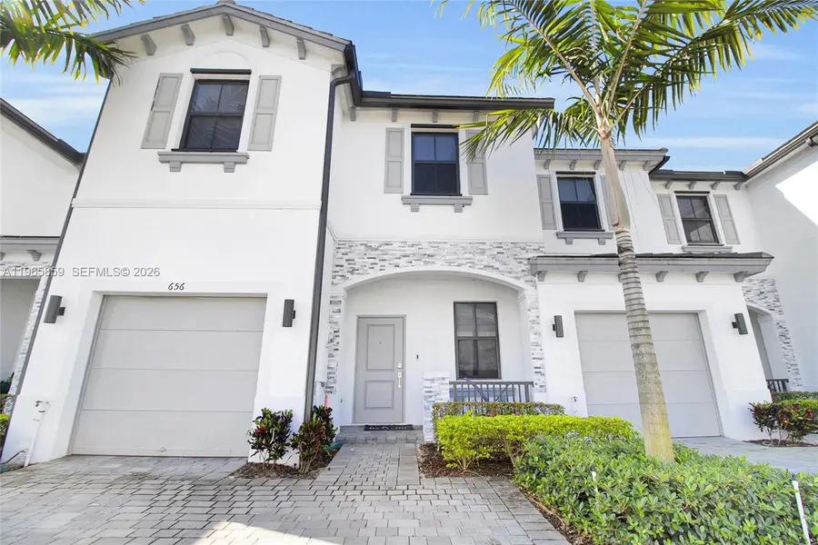 656 NW 203rd Ter, Miami Gardens, FL 33169 - #2