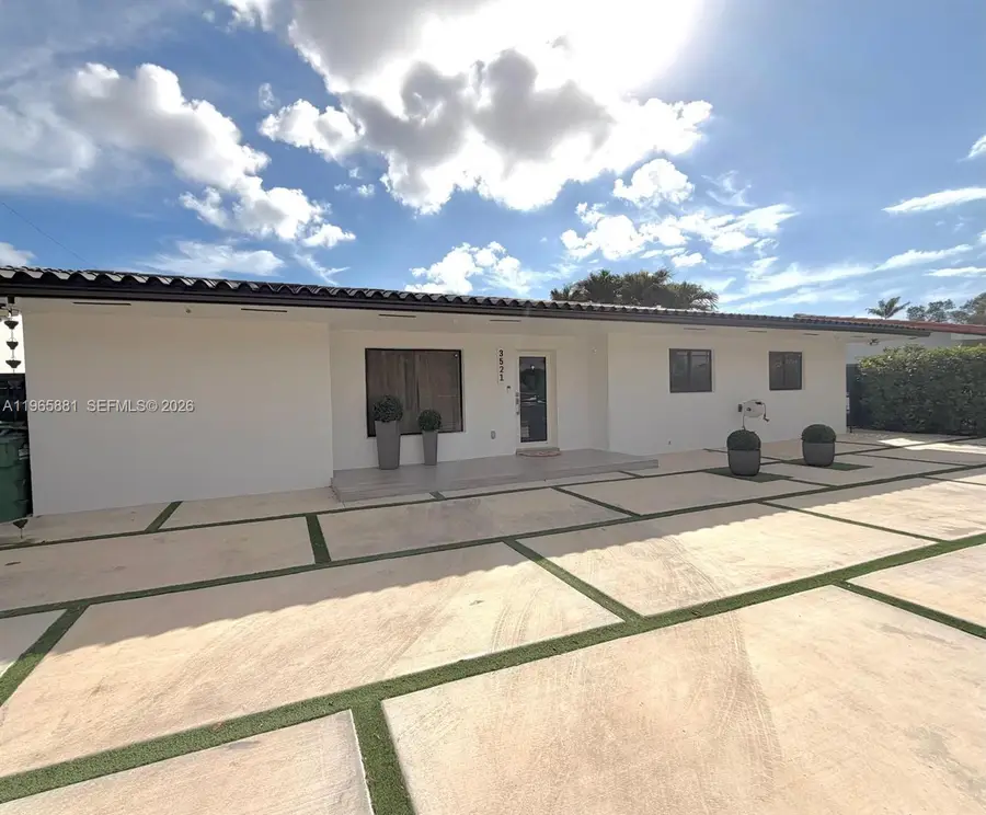 3521 SW 99th Ct, Miami, FL 33165 - #3