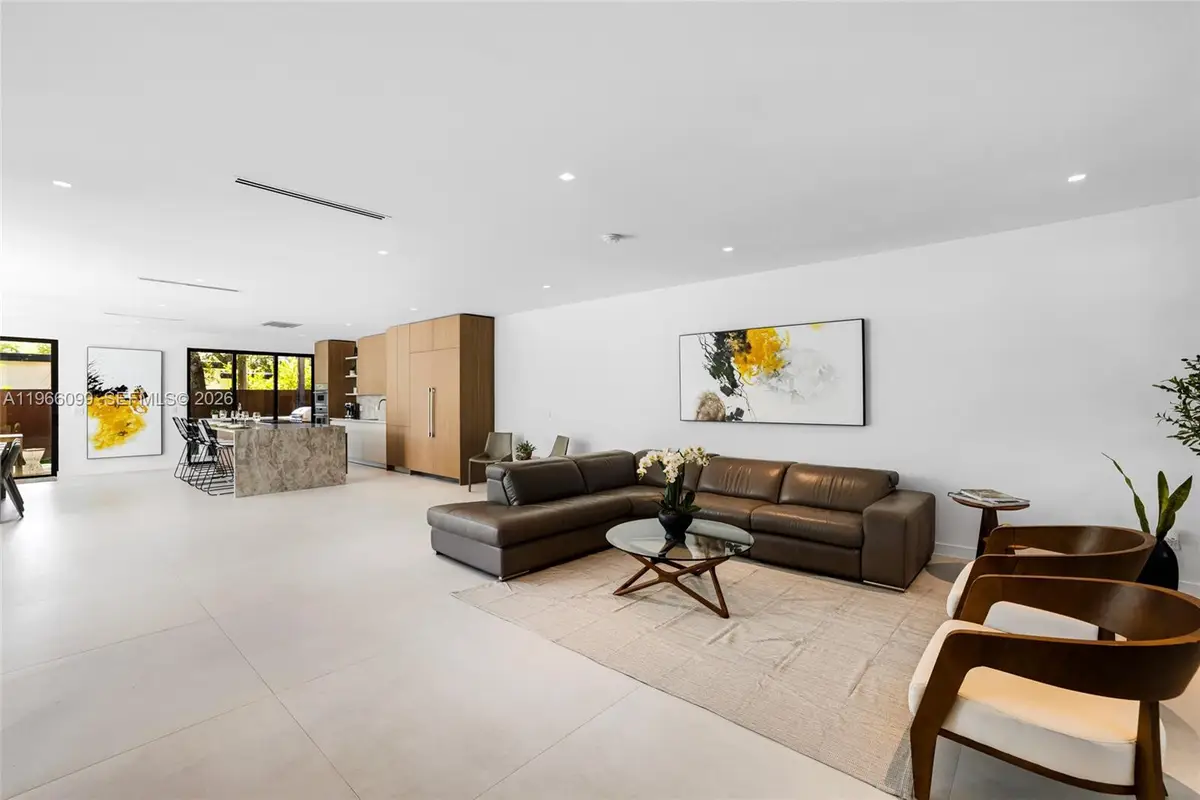 300 NE 48th St, Miami, FL 33137 - #1