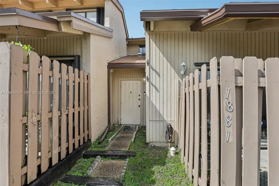 1881 SW 81st Ave, Davie, FL 33324 - #2