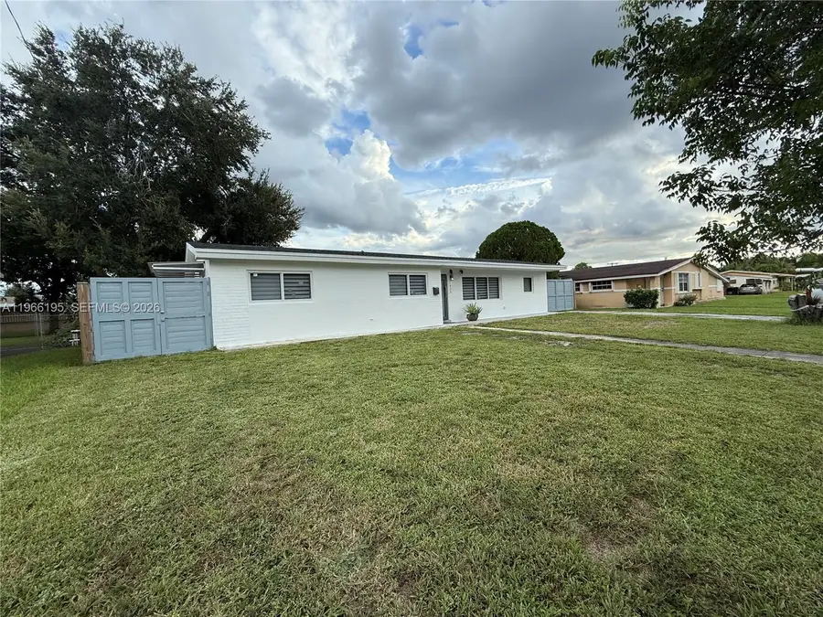 1950 NW 190th Ter, Miami Gardens, FL 33056 - #2