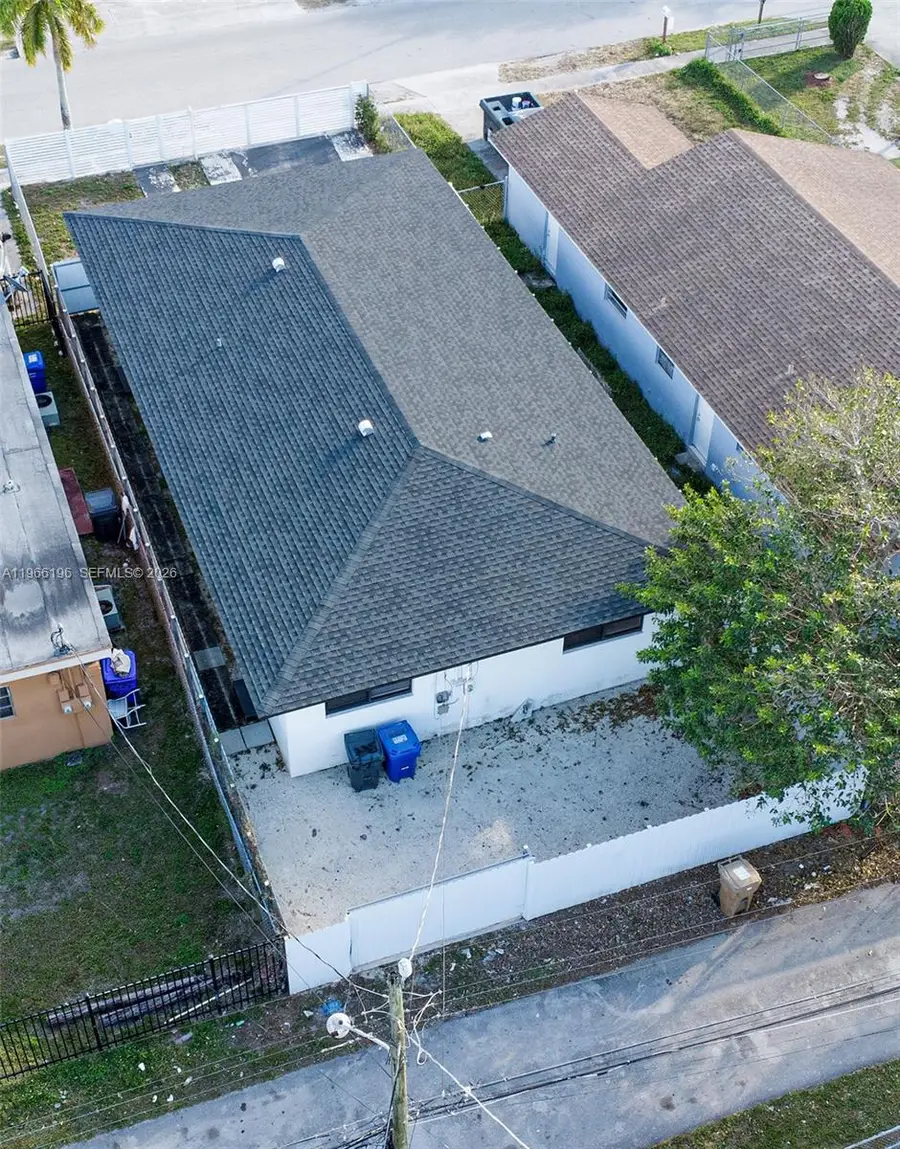 2221 Charleston St, Hollywood, FL 33020 - #3