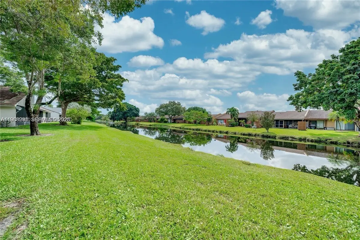 7924 NW 10th St, Plantation, FL 33322 - #1