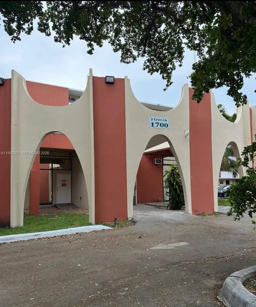 1700 NE 191st St #105, Miami, FL 33179 - #3