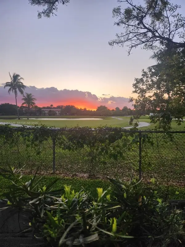 9377 SW 130th St, Miami, FL 33176