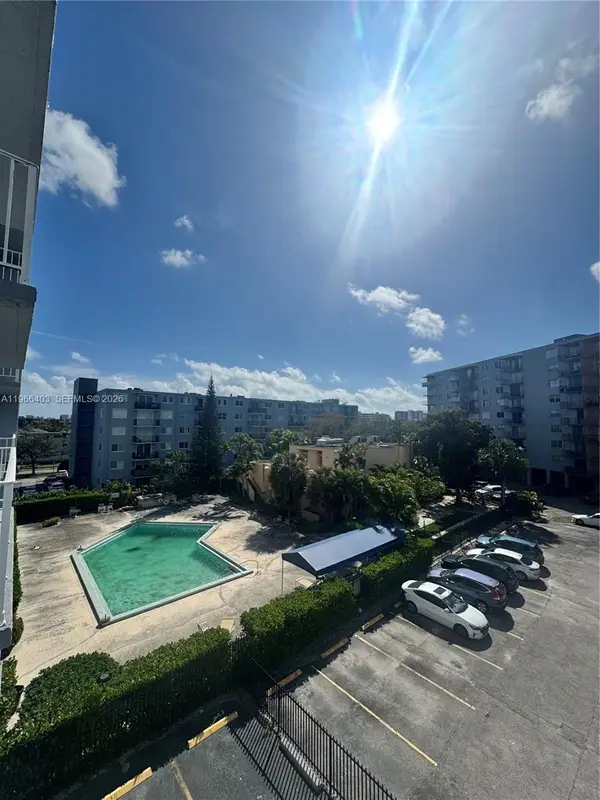 1470 NE 125th Ter #407, North Miami, FL 33161