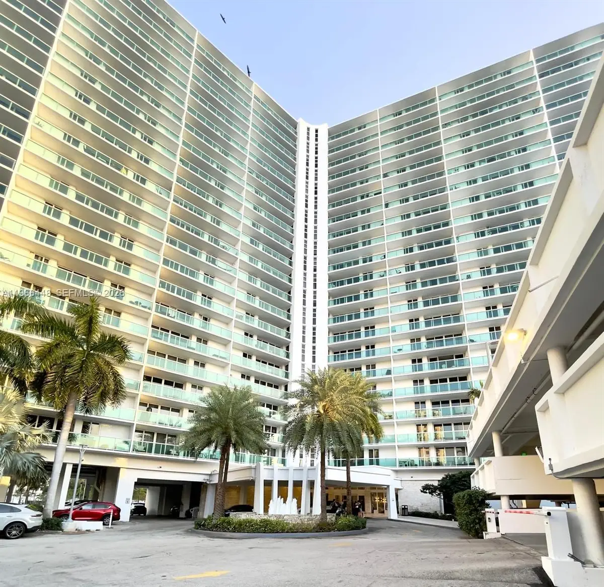 100 Bayview Dr #412, Sunny Isles Beach, FL 33160 - #1