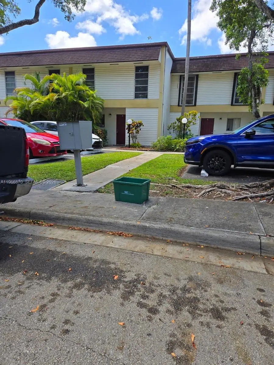 3320 Simms St, Hollywood, FL 33021 - #2