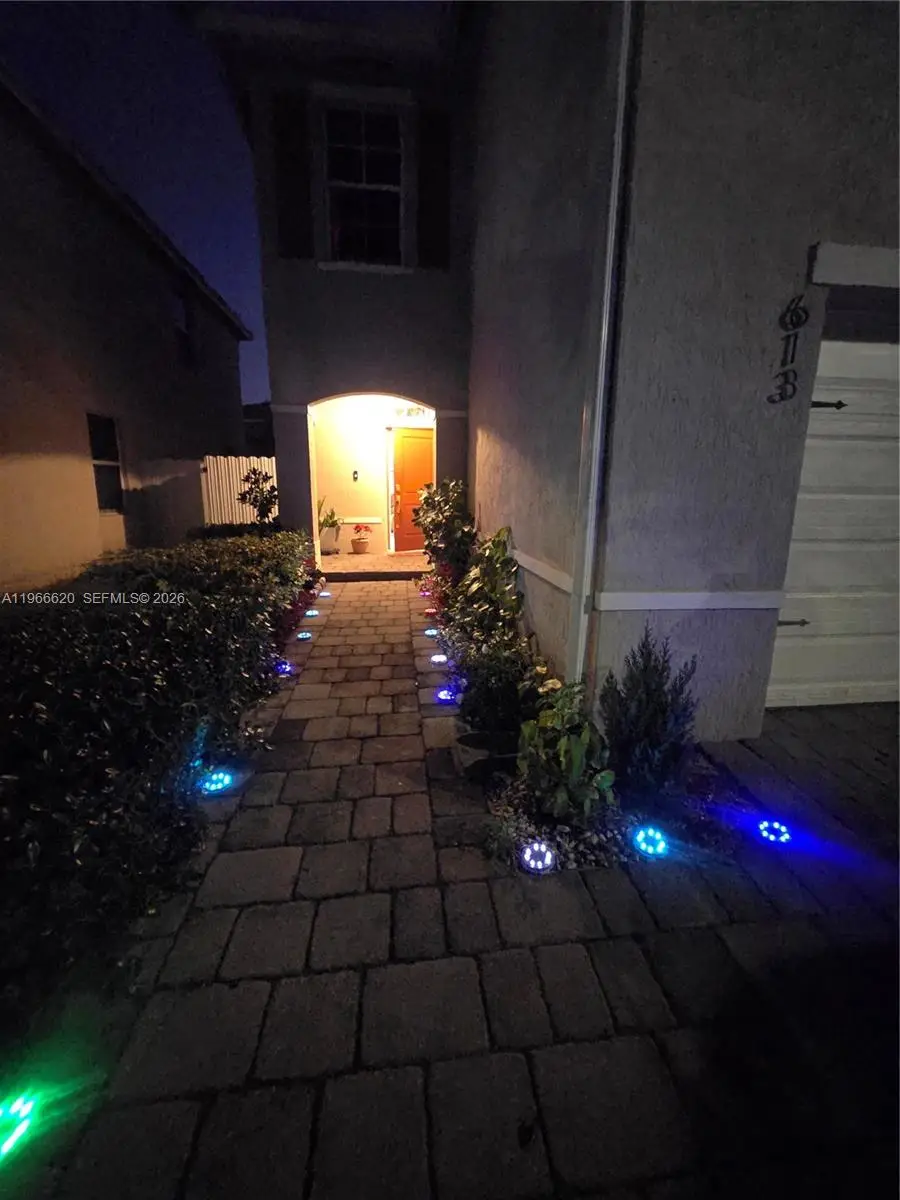 613 NE 5th Way, Florida City, FL 33034 - #3