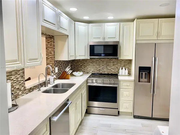 619 NE 14th Ave #301, Hallandale Beach, FL 33009