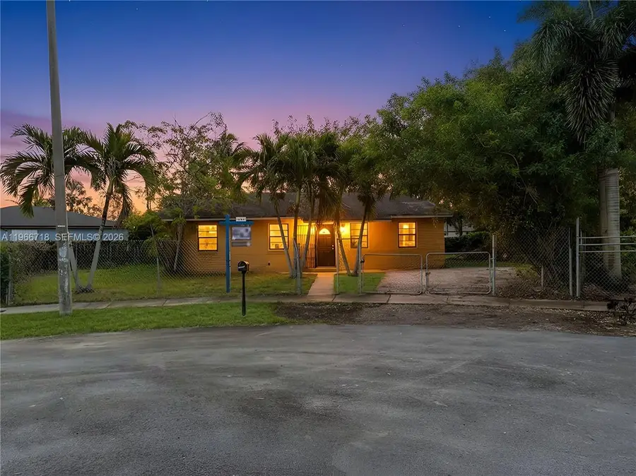 1664 SW 2nd Ct, Homestead, FL 33030 - #2