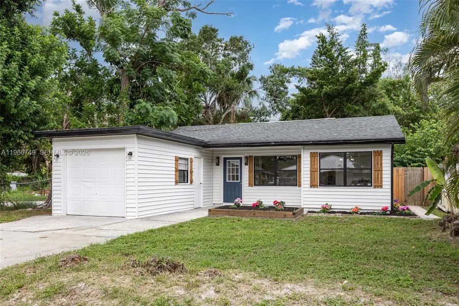 2916 Hawthorne St, Sarasota, FL 34239 - #3