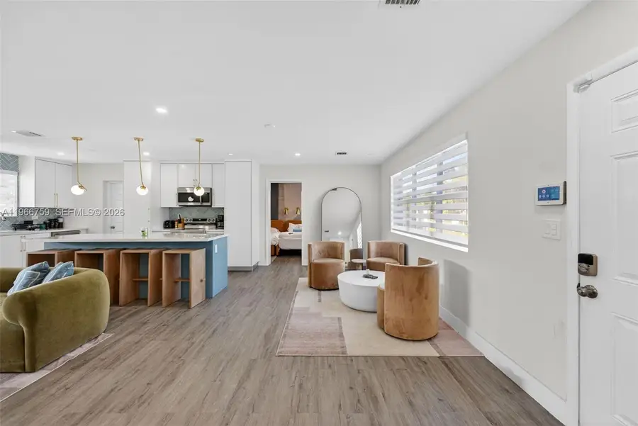 190 NE 173rd St, Miami, FL 33162 - #2