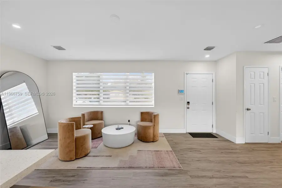 190 NE 173rd St, Miami, FL 33162 - #3