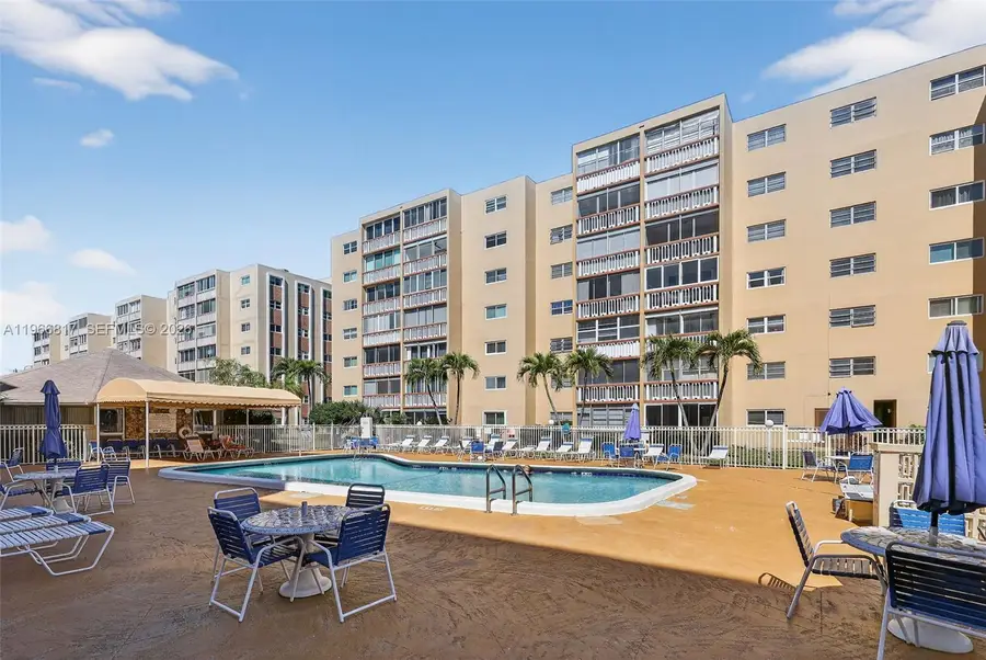 421 NE 14th Ave #608, Hallandale Beach, FL 33009 - #3