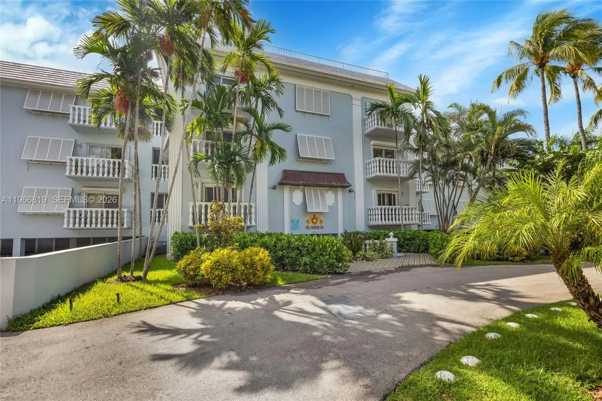 1150 Madruga Ave #B301, Coral Gables, FL 33146 - #1