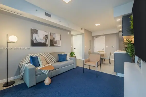 227 NE 2nd St #1905, Miami, FL 33132