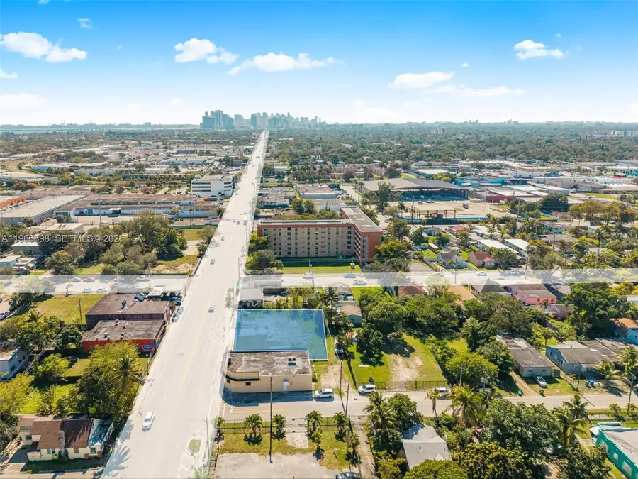 7618 NE 2nd Ave, Miami, FL 33138 - #2