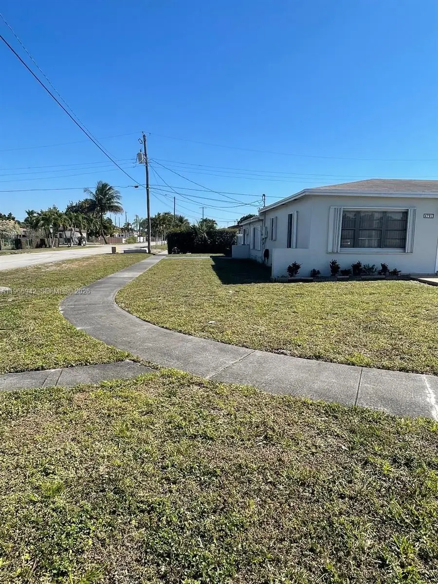 4791 W 3rd Ave, Hialeah, FL 33012 - #2