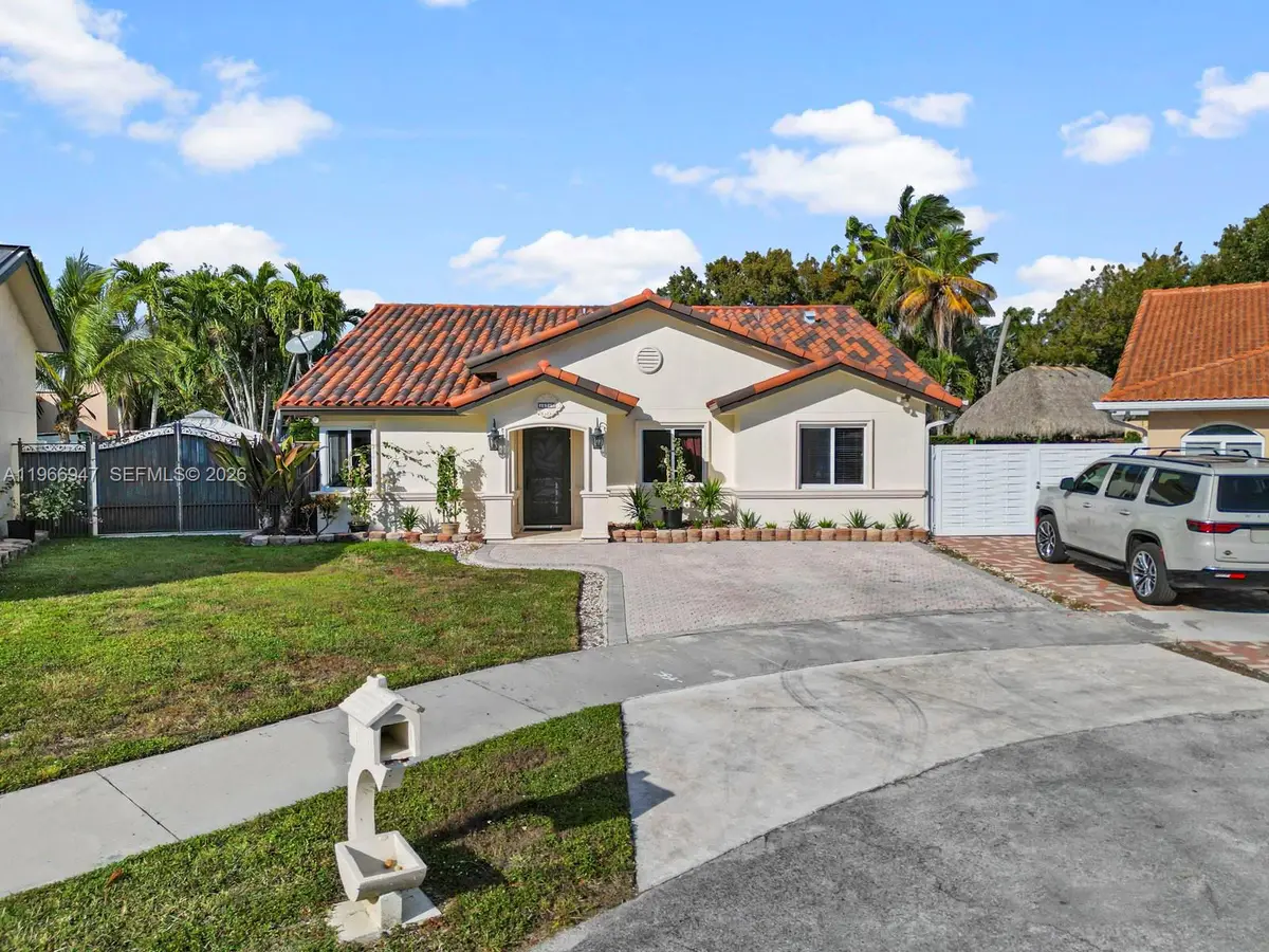 15715 SW 76th Ter, Miami, FL 33193 - #1
