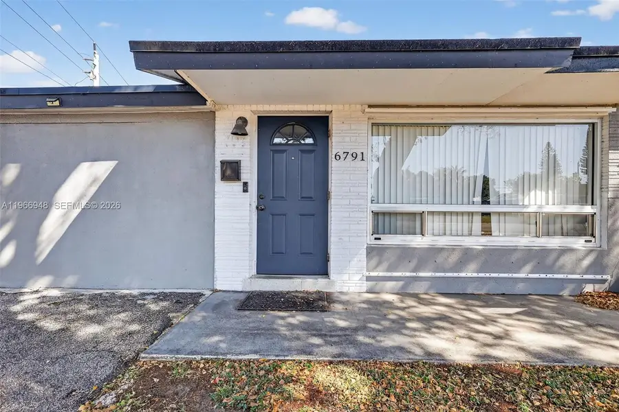 6791 Scott St, Hollywood, FL 33024 - #3