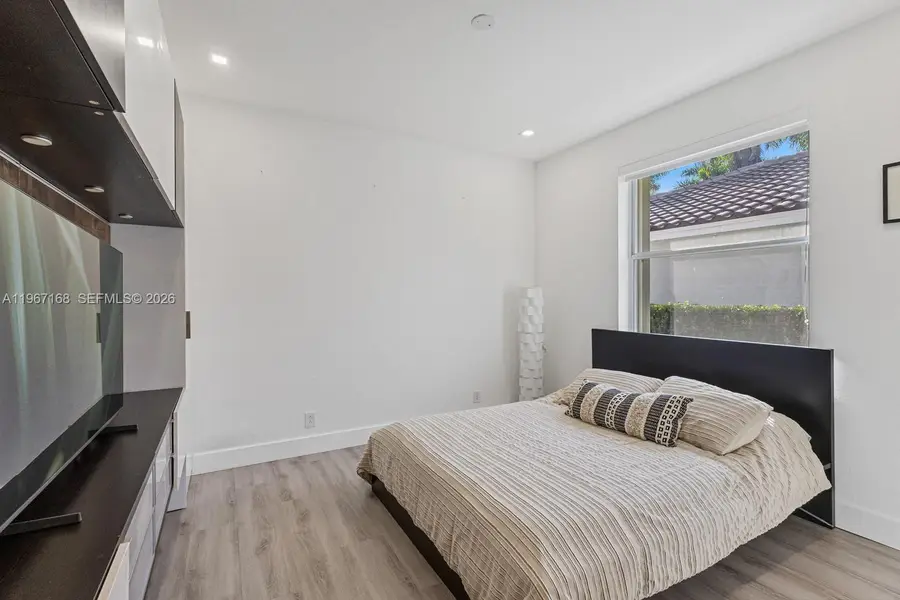 1774 Harbor Pointe Circle, Weston, FL 33327 - #3