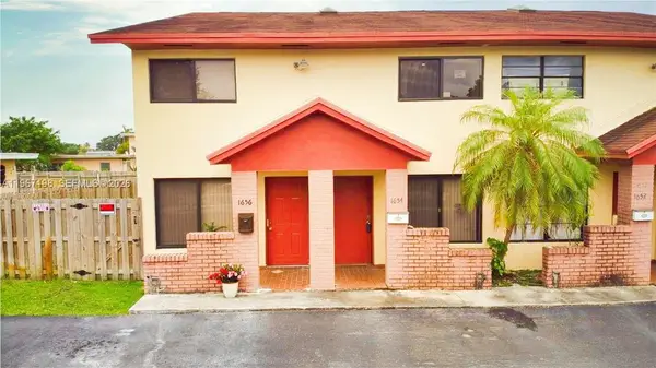 1654 NE 151st St #1654, Miami, FL 33162