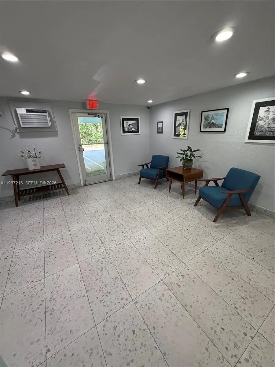 700 NE 14th Ave #409, Hallandale Beach, FL 33009 - #3