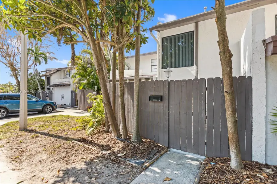 6502 SW 114th Ave, Miami, FL 33173 - #2