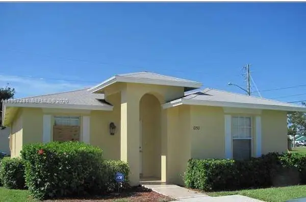 1050 NW 4th St, Boynton Beach, FL 33435