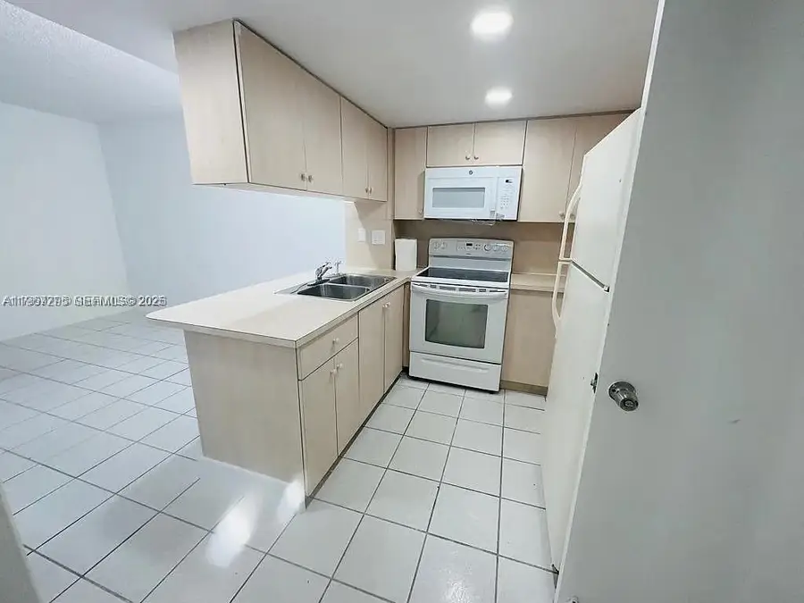 2170 W 60th St #16205, Hialeah, FL 33016 - #3
