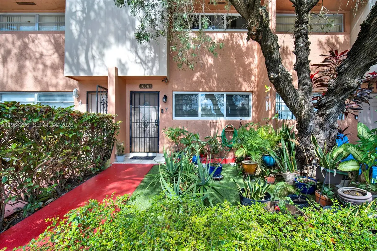 10881 SW 6th St #7, Sweetwater, FL 33174 - #1