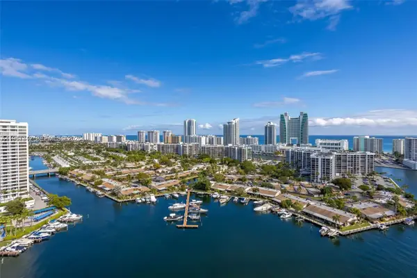 300 Three Islands Blvd #PH3A, Hallandale Beach, FL 33009