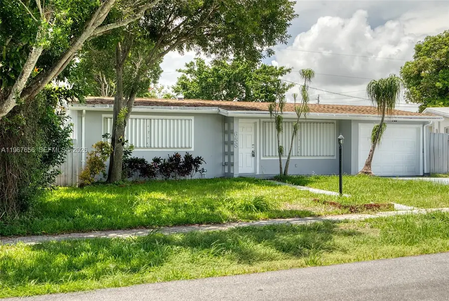 658 SW 1st Ct, Boynton Beach, FL 33426 - #2