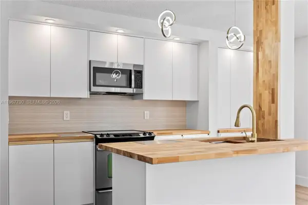 7511 S Oriole Blvd #201, Delray Beach, FL 33446