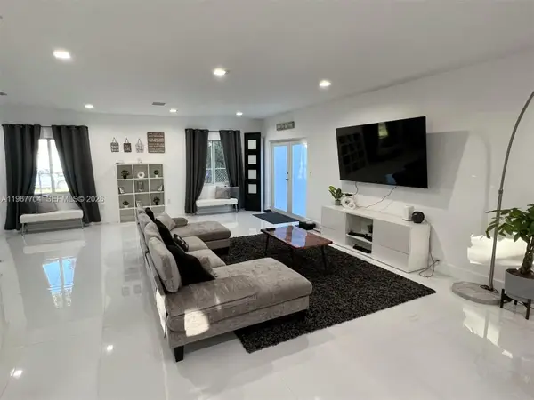 1453 NW 70th St, Miami, FL 33147