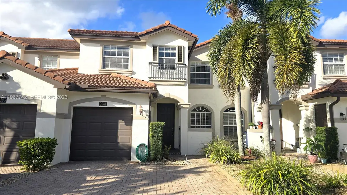 9741 Darlington Pl, Cooper City, FL 33328 - #1